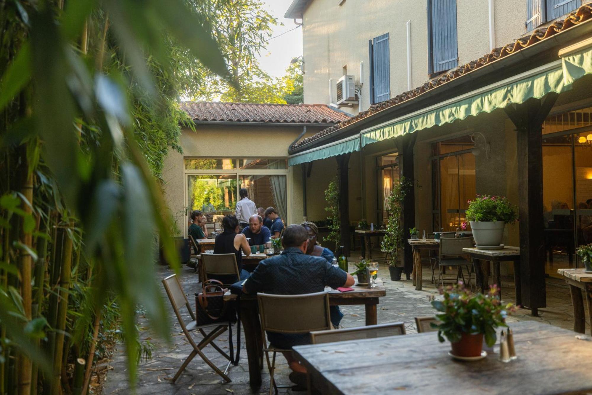 Hotel Restaurant Des Thermes Castera-Verduzan Ngoại thất bức ảnh