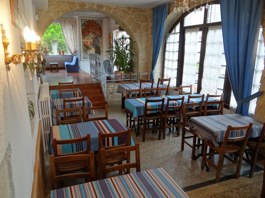 Hotel Restaurant Des Thermes Castera-Verduzan Ngoại thất bức ảnh